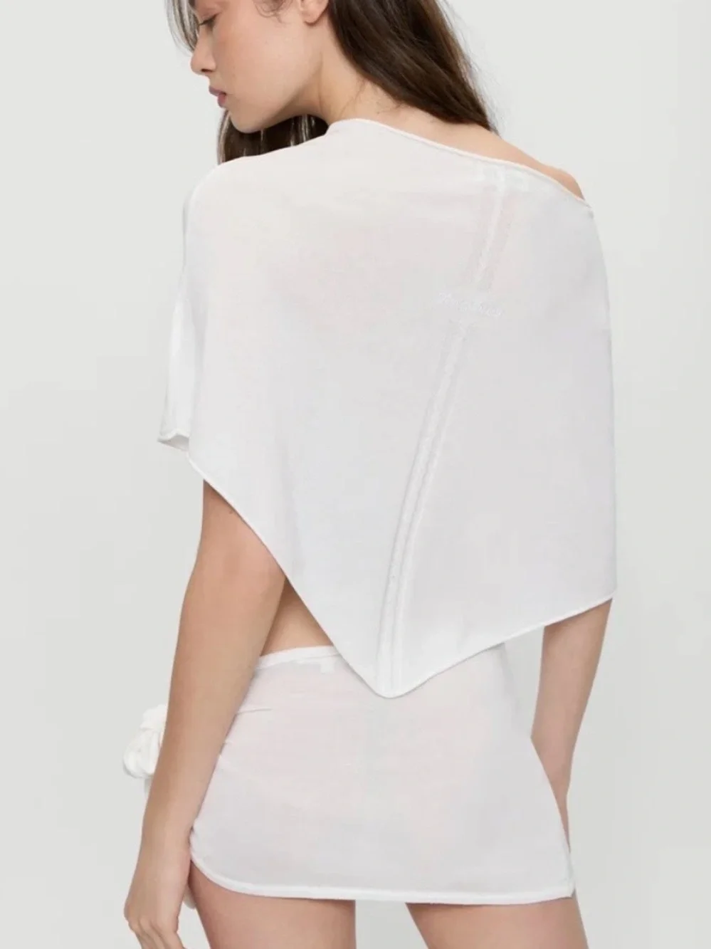 NWOT Frankie’s bikinis white hibiscus knit poncho and skirt set